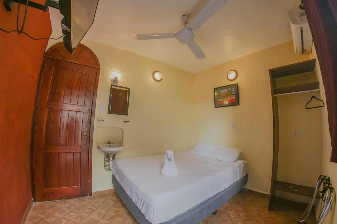Navieros Rooms בקאלאר מראה חיצוני תמונה