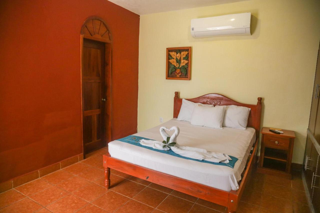 Navieros Rooms בקאלאר מראה חיצוני תמונה