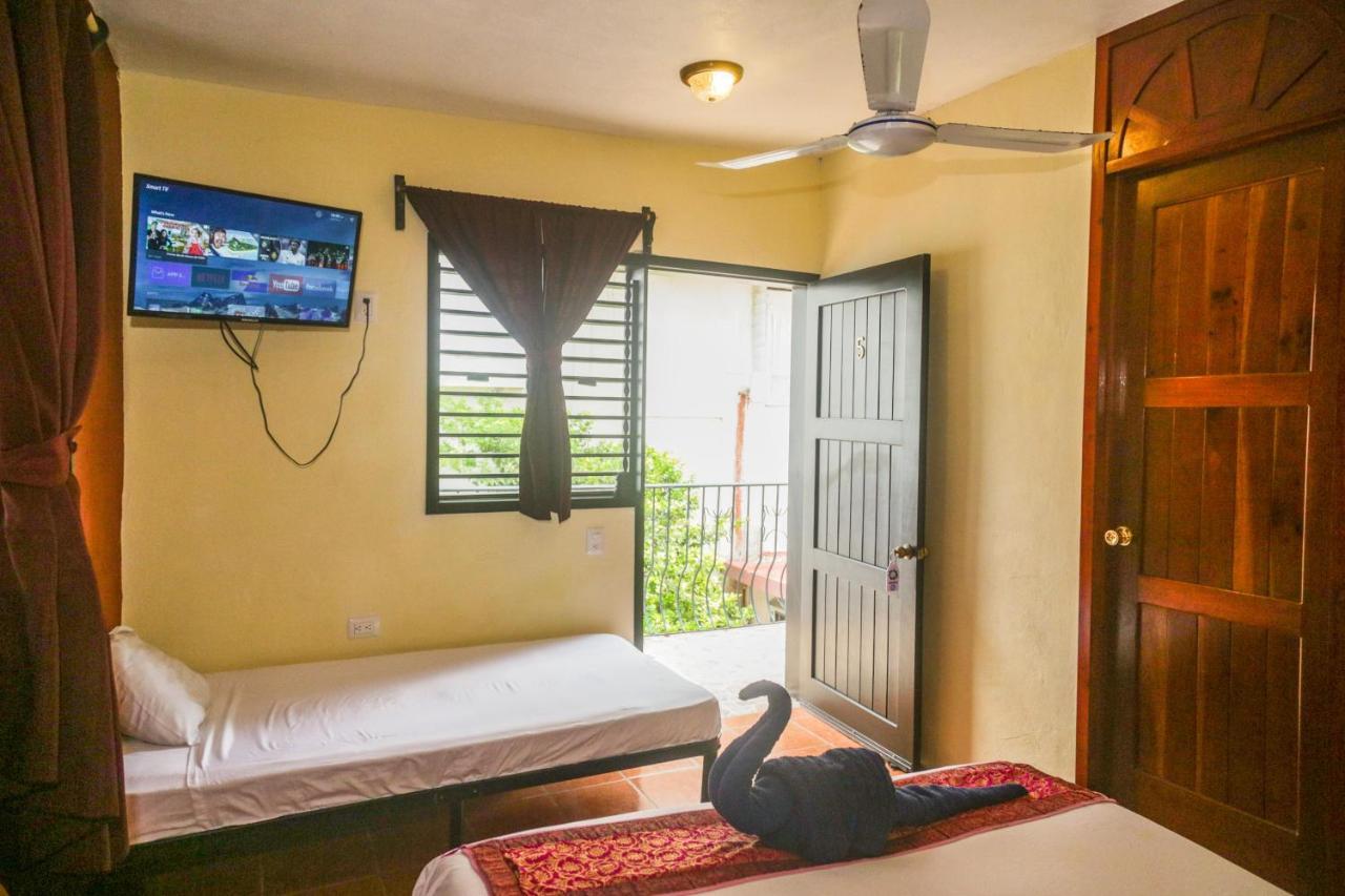 Navieros Rooms בקאלאר מראה חיצוני תמונה